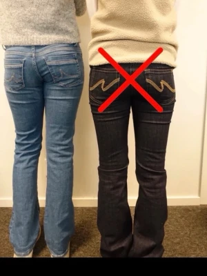 Lågmidjade LTB jeans - Blå lågmidjade LTB jeans strl 27/32