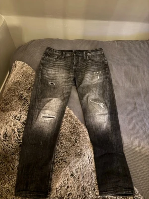 Jack and jones jeans 32/30 - Säljer ett par jack jones jeans size 32/30