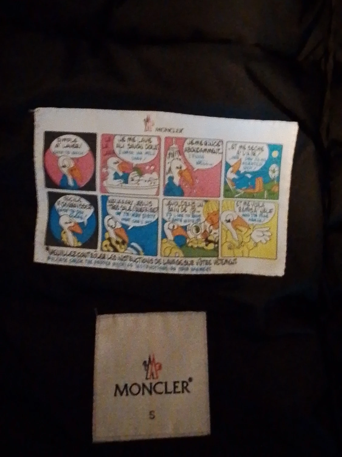Svart glansig dunväst monclr size S/M - 3