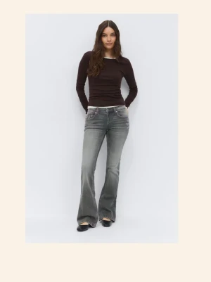 Ultra Low bootcut jeans  - Jättesnygga jeans från Gina i storlek 34, använda en gång, pris går att diskuteras 💞