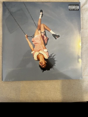 SIGNED vinyl Olivia rodrigo  - Olivia Rodrigos New third studio album with signed art card.                                                                                       Bought from her webstore so the signature is real