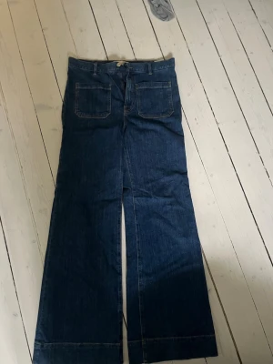Jeanerica Jeans  - Säljer ett par Jeanerica jeans som jag köpte i fel storlek.  St Monica, W32 L34, Vintage 95