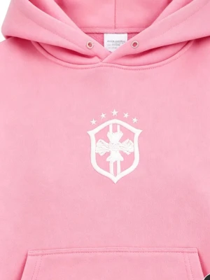 Rosa hoodie från Charlantoin med en Brazil logo på - Snygg rosa hoodie från Charlantoin med vit broderad logga på bröstet och känguruficka framtill. Mjuk och skön bomullsblandning, ribbade muddar och huva med dragsko. Perfekt för dig som gillar streetwear och vill sticka ut lite extra.DE FINNS ALLA STORLEKAR!!!