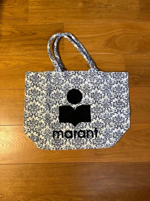 Isabel Marant Tote Bag - En isabel marant väska i bra skick