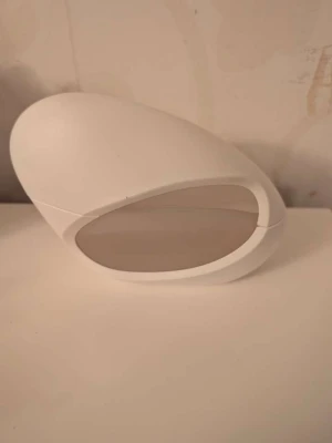 Ariana Grande Mod Vanilla - Ariana mood vanilla säljes ,det är 100ml och det är ca hälften kvar som ni ser . Doftar supergott ,300 kronor