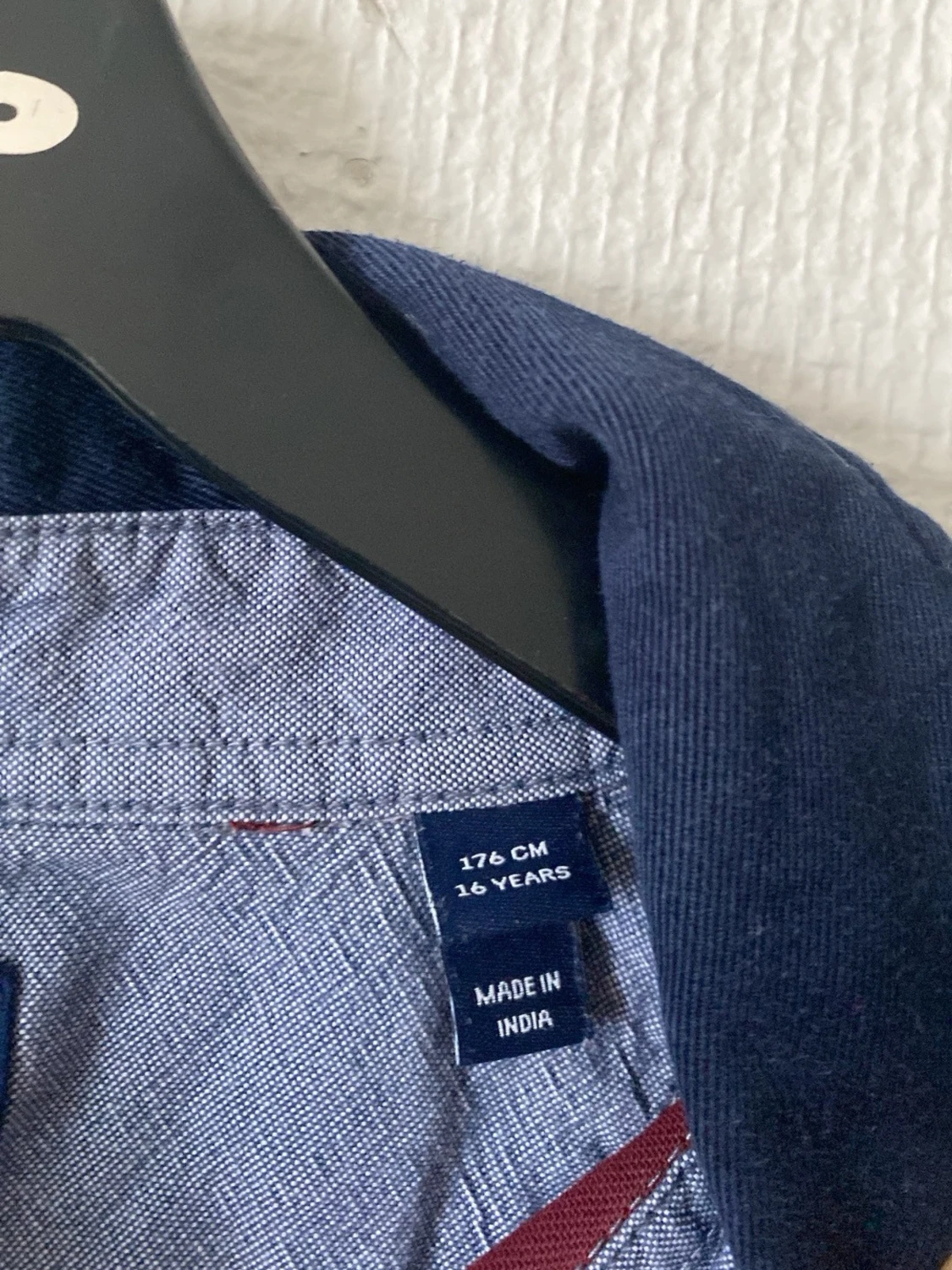 Vinröd långärmad skjorta från Gant - 4