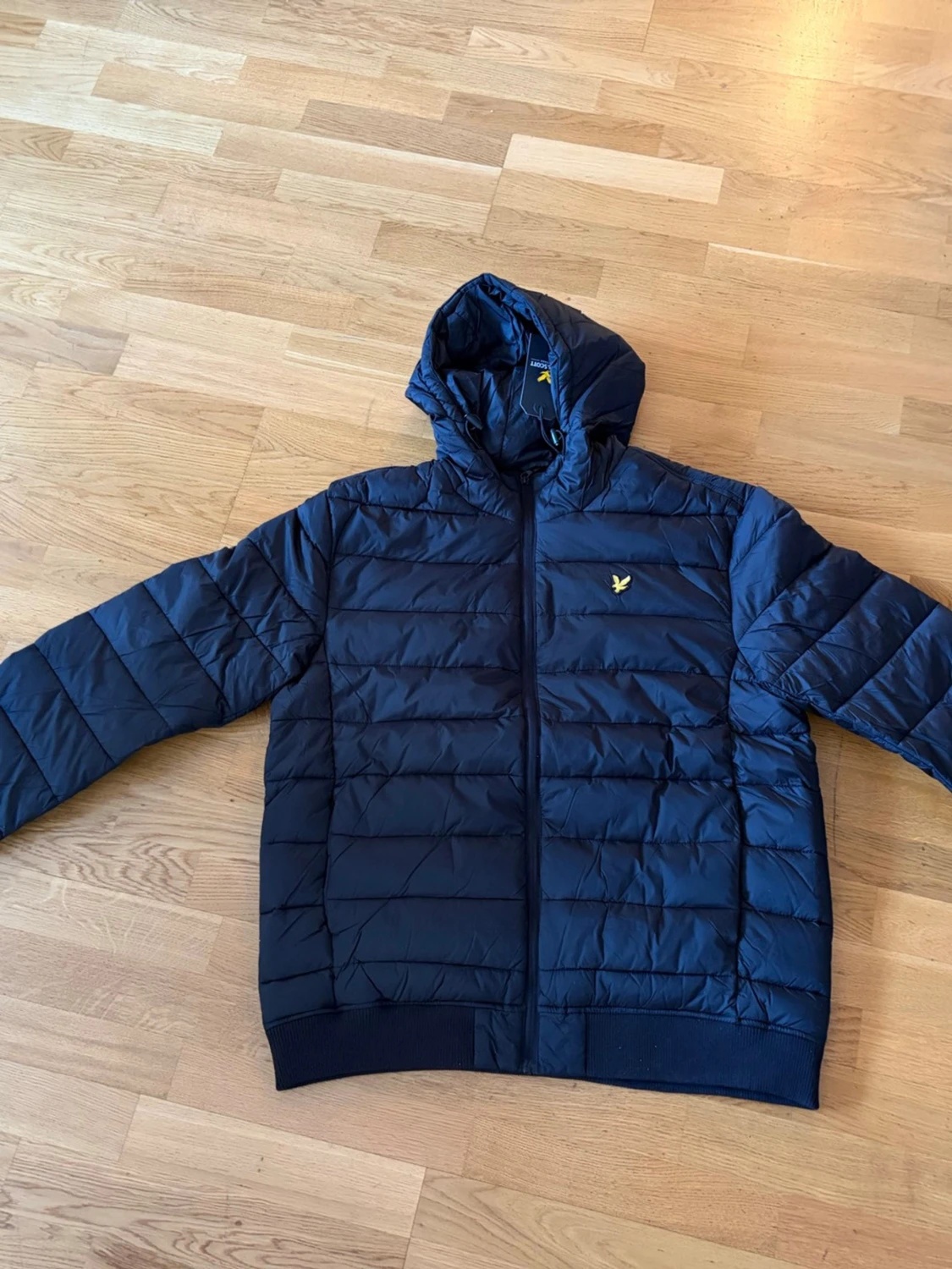 Mörkblå och Svart pufferjacka från Lyle & Scott - 2