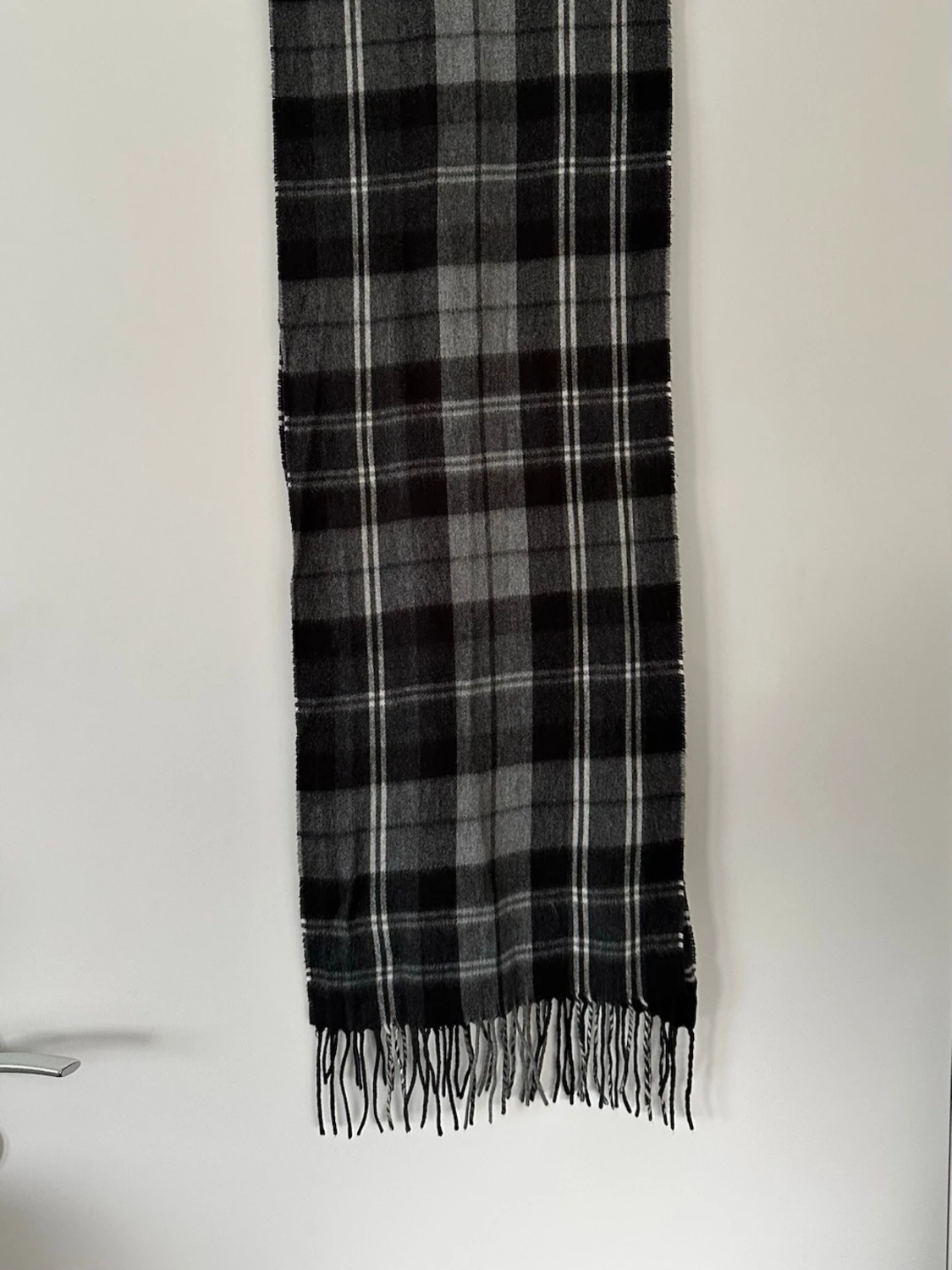 Grå svart rutig halsduk från DAKO - 5