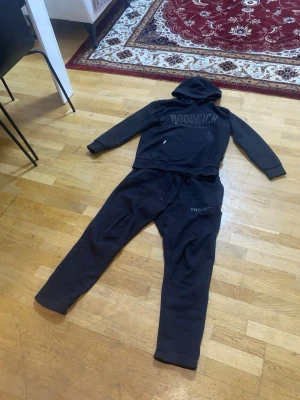  Hoodrich -  Hoodrich dress  använd minst två gånger bara