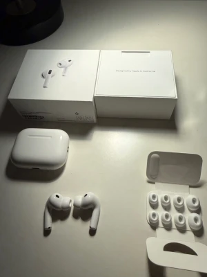 Apple AirPods 3 pro  - Apple AirPods 3 PRO – öppnad förpackning men oanvända. Levereras med originalbox och alla tillbehör. Inga kvitton. Fint skick.