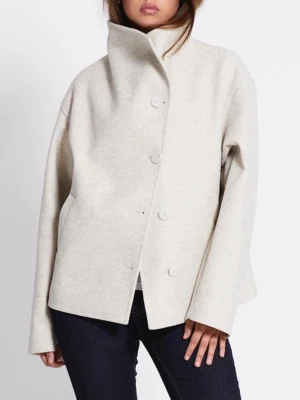 Beige kappa lager157 - Beige kappa med krage från lager157.