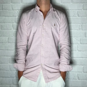 Ralph Lauren skjorta  - | Riktigt nice skjorta från Ralph Lauren | Storlek S | Bra skick | pris 499 |