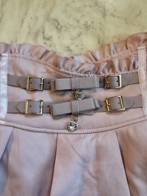 Jirai kei kjol - Aldrig använd för jag råka köpa två, funkar storlek M och S och kanske L också 