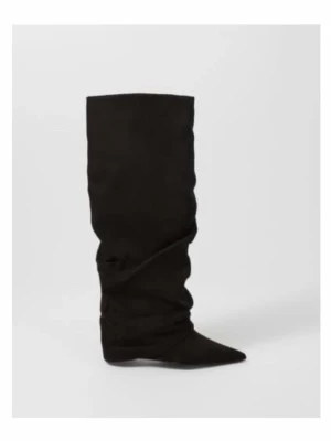 Svarta boots från Nelly  - Skitsnygga boots från Nelly! Bootsen säljs inte längre på hemsidan och är aldrig använda! ☺️