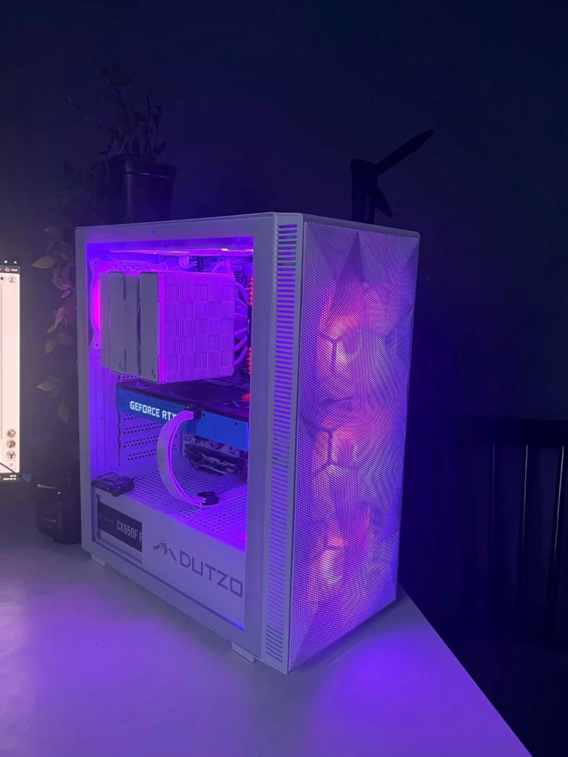 Vit gamingdator med RTX 2070 - 6