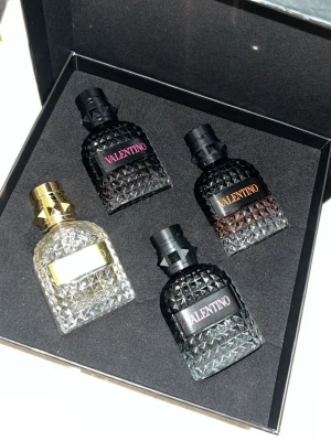 Valentino parfym 30ml×4=120ml - Fint