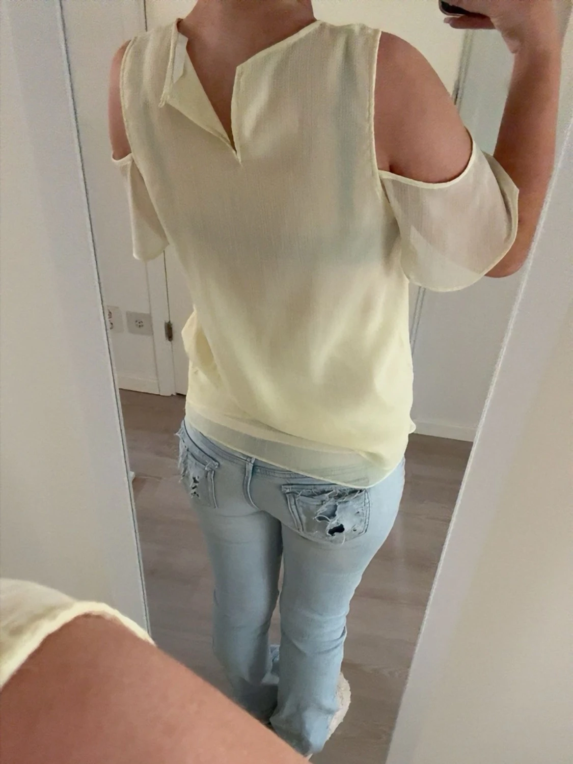 Gul volangblus of shoulder - 4