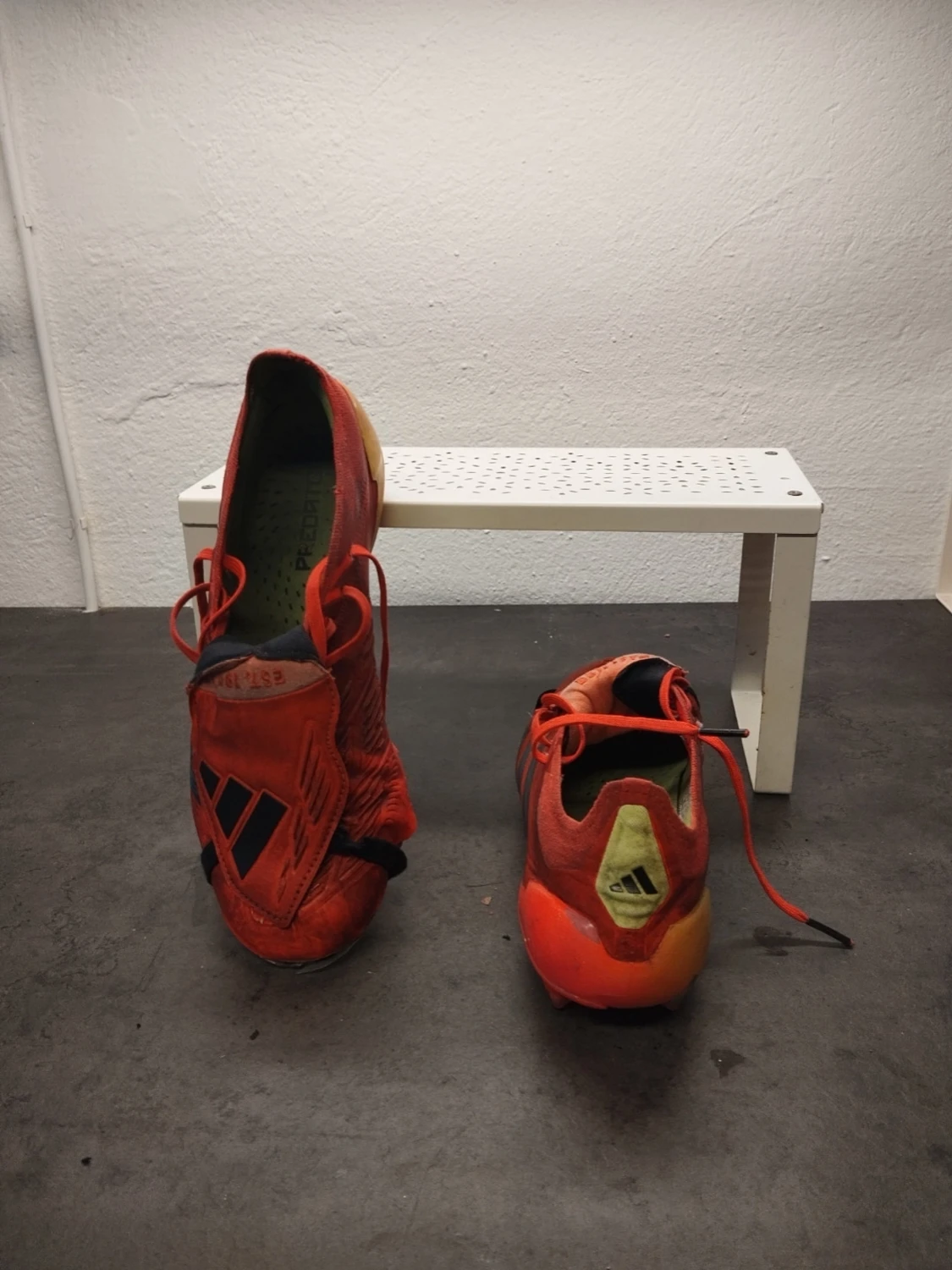 Adidas Predator röda fotbollsskor - 2