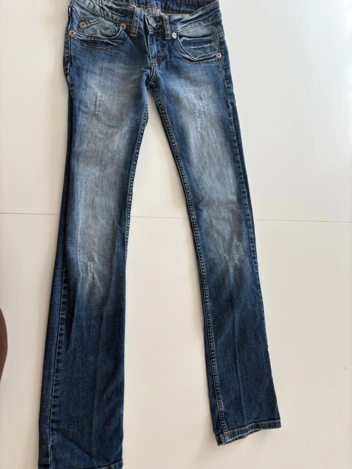 Victoria Backham jeans med kronbrodyr - 2