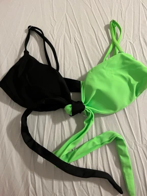 NY! Svart & grön knyt bikini topp - NY! Bikini överdel som man knyter själv för att justera passformen.