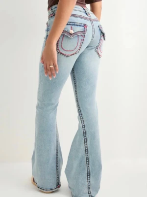 True religion jeans  - Säljer dessa true religion jeans pågrund av att de inte kommer till användning, nypris 2300kr o slutsåld i w23