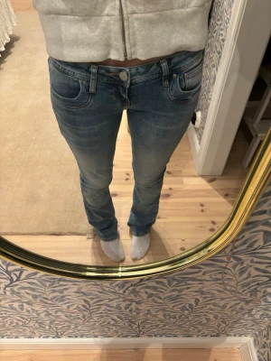 Ltb jeans - Säljer dessa snygga low waist jeans från ltb, Helt oanvända med noll defekter🙌 storlek 26/32