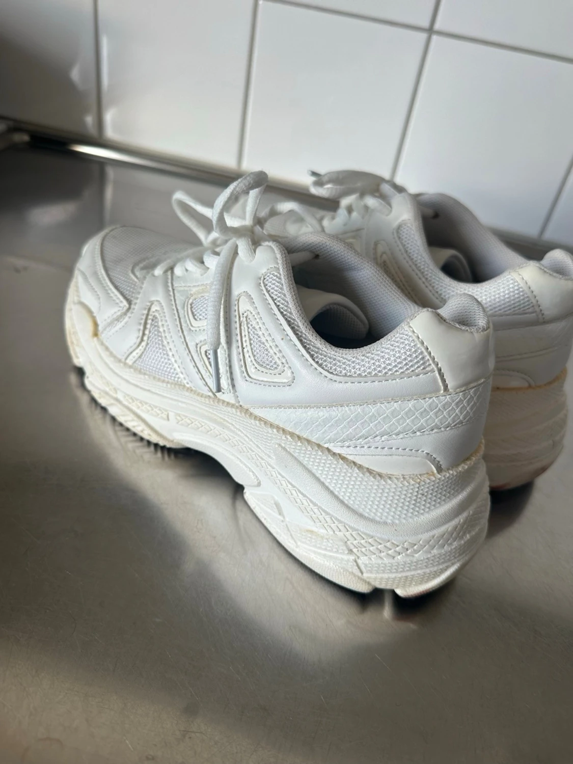 Vita chunky sneakers i mesh och skinn - 3