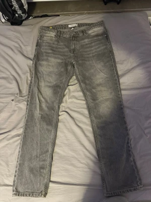 Smog/denim Jeans - Oanvänd jeans!!, Storlek 34/32