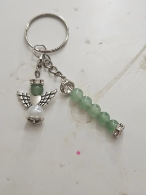 Lykoängel  - Lykoängel nyckel ring. Finns i alla olika disaginer. Helt nya, egen gjorda. Pris kan diskuteras 