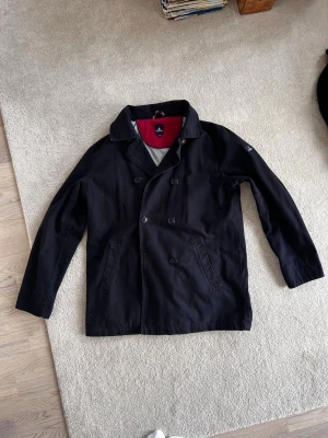 Skepparrock - Otroligt snygg skepparrock i canvas från franska mousqeton! Grymt snygg i storlek m. Använd några enstaka gånger