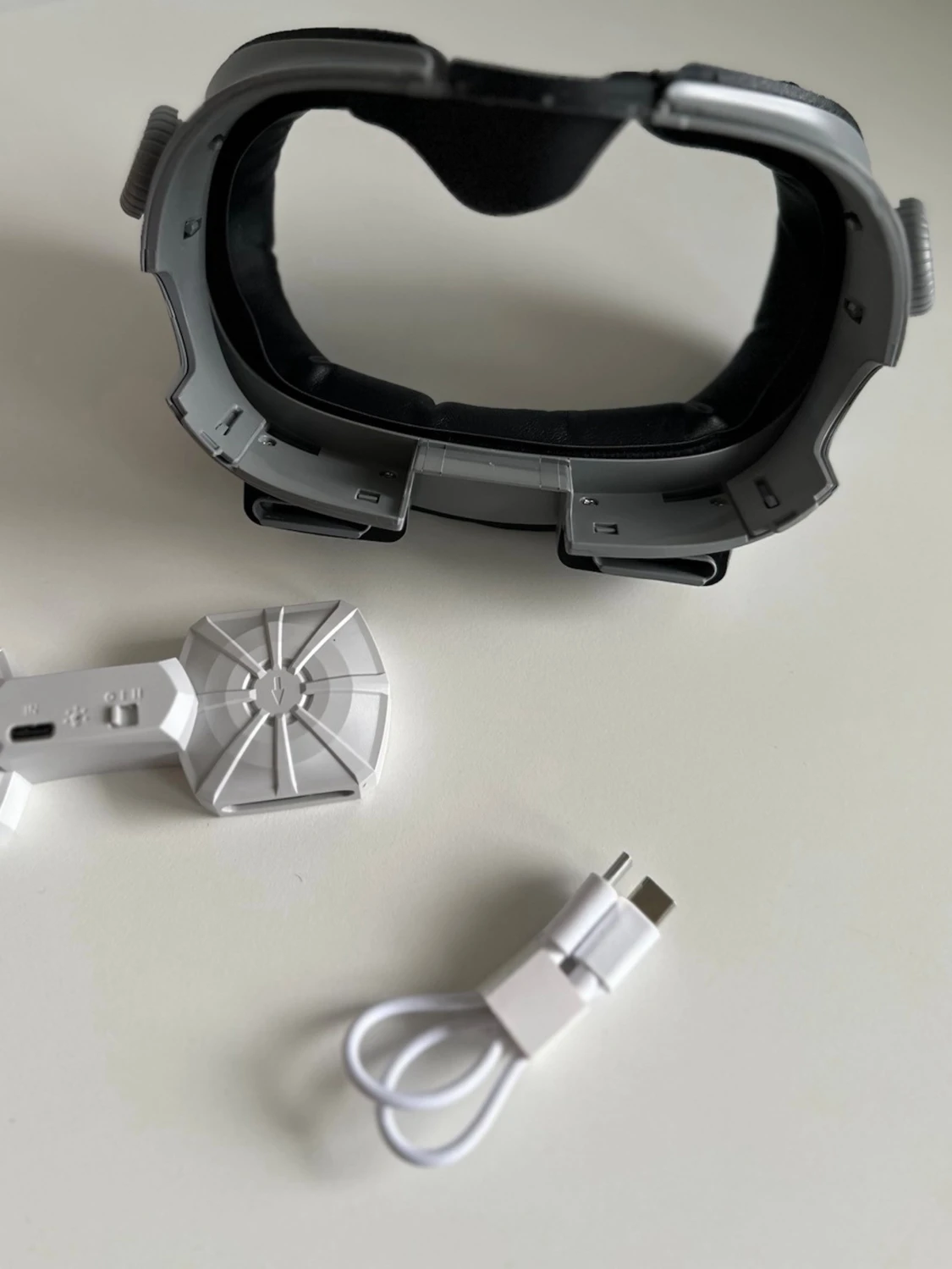Meta Quest 3 FIIT VR X3 Air Fläktkudde - 2