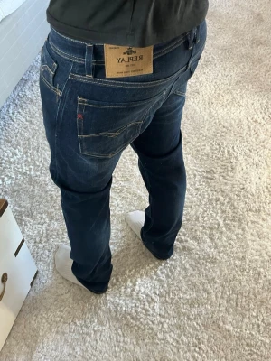Replay jeans  - Replay Rocco Jeans | skick 9/10 | Storlek 31/32 | Pris - 549kr | Modellen är ca 180cm lång | Hör av dig vid minsta fråga eller fundering!!