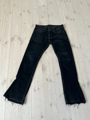 Custom levis jinz❤️ - hej säljer mina tvär feta jeans.🙏🙏.  sitter otroligt bra. Kom med pris förslag brukar acceptera det mesta!