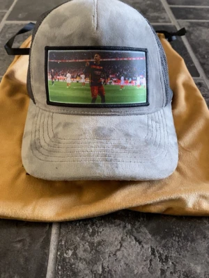 Neymar Frotté keps - Neymar frotté keps, helt ny, justerbar storlek