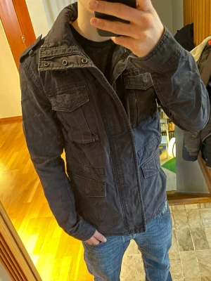 Superdry Fodrad Fieldjacket - Riktigt fet fieldjacket från Superdry med foder inuti | Storlek S | Skriv vid funderingar och skicka gärna bud! 