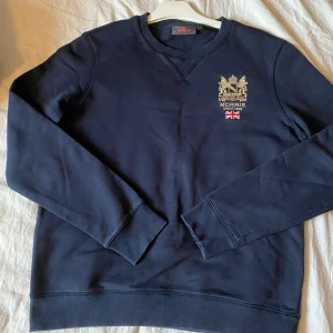 Mörkblå sweatshirt från Morris - Morris tröja, bra skick 