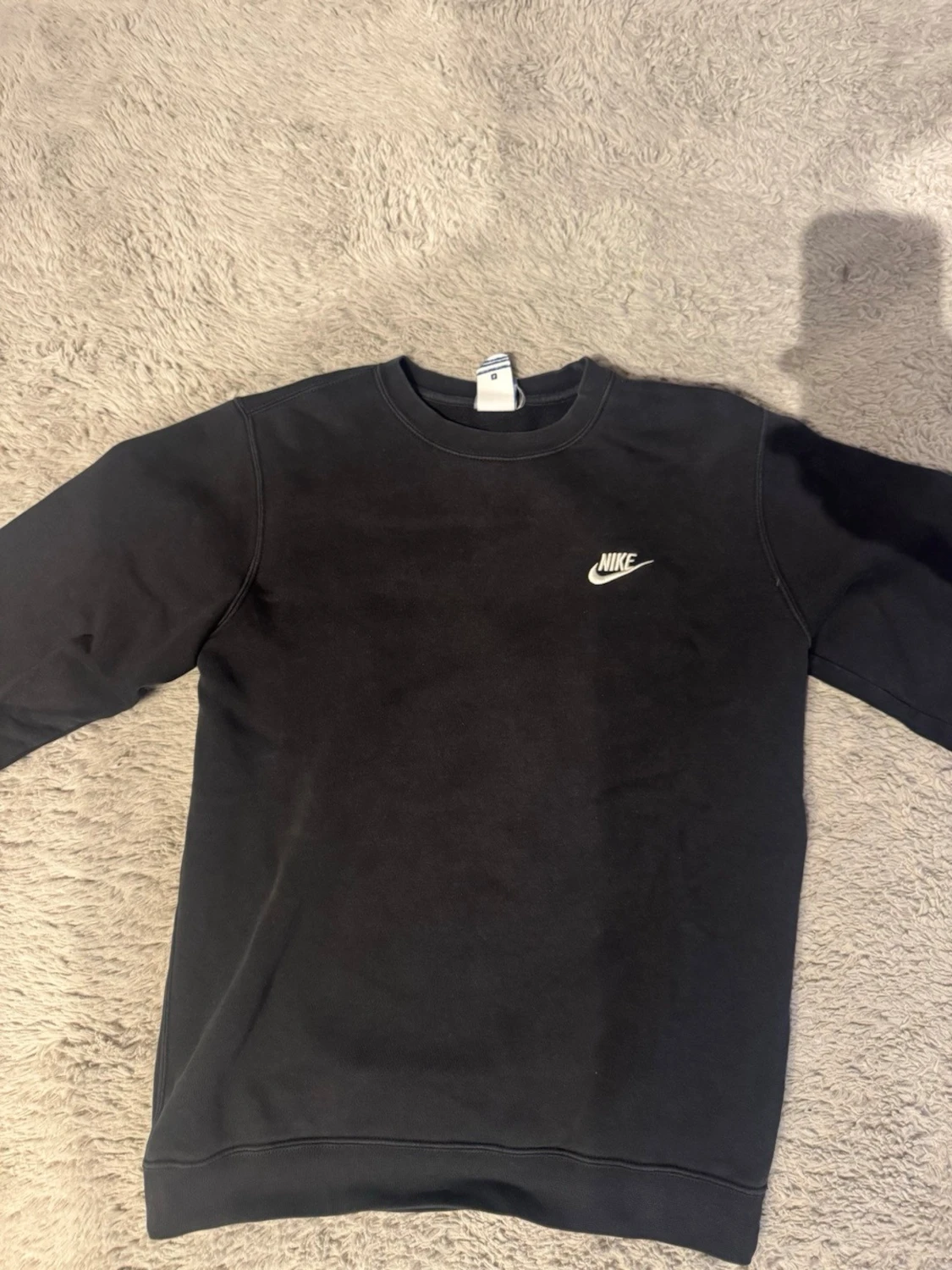 Svart crewneck från Nike - 1
