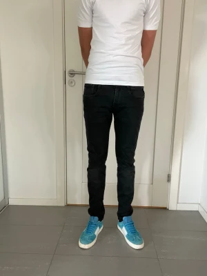 Replay Anbass Jeans  - Säljer nu dessa Replay Anbass Jeans, W31 o L34, skriv för fler bilder/frågor🙌🏼