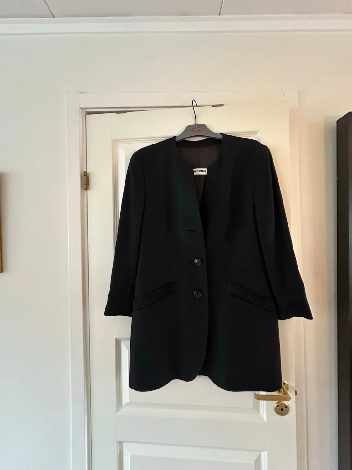 Fin Svart oversized kavaj från Gerry Weber Stl 38  - 1