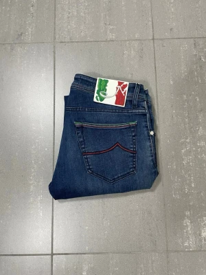 Jacob Cohën Jeans  - Säljer nu dessa Jacob Cohen Jeans i modell 622, skriv för fler bilder/frågor🙌🏼 