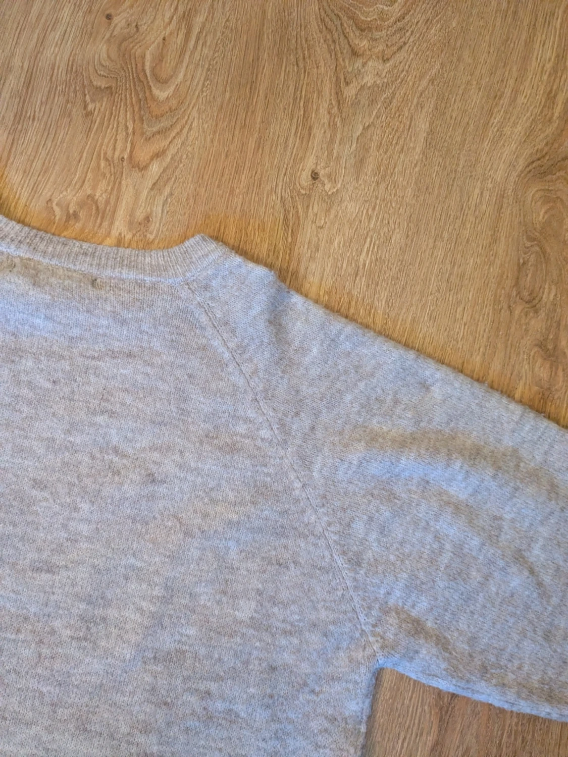 Beige stickad tröja från lager 157 stl. M - 3