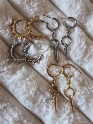 förbeställt!! Pack med örhängen - Örhängen