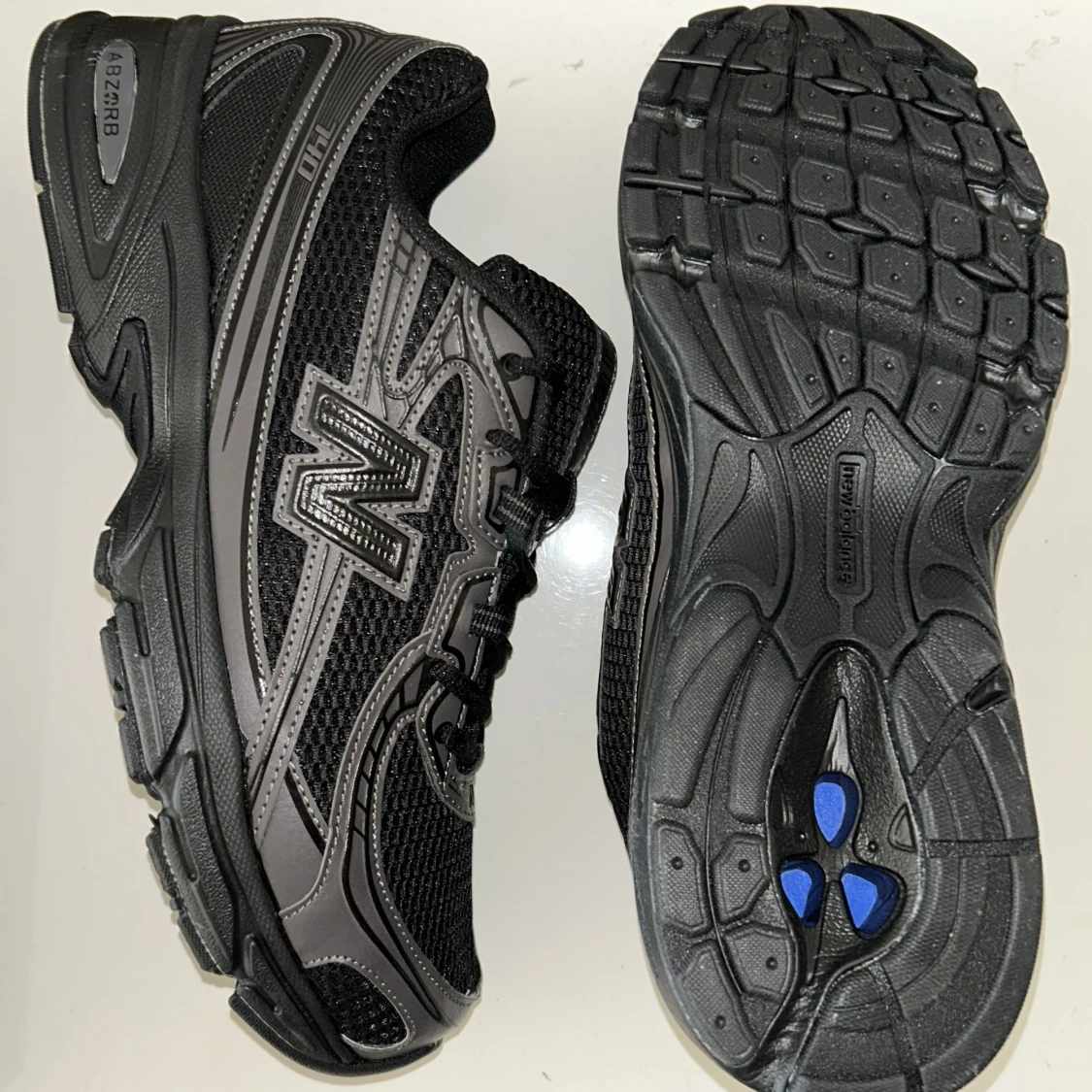 Svarta New Balance 740 sneakers - 3