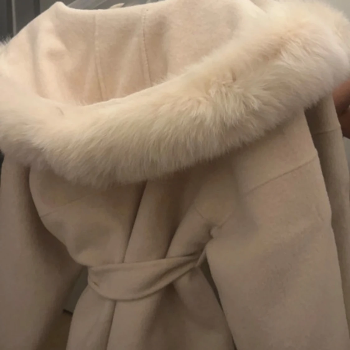 Beige kappa från DM Design - 3