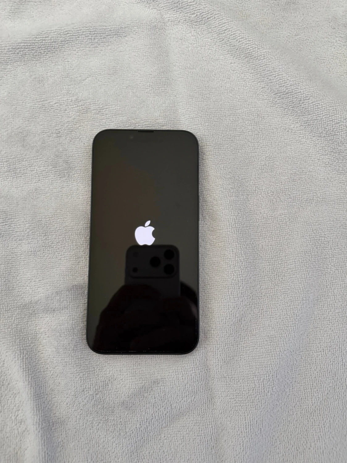 iPhone 14 - 3