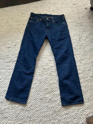 Levi’s 501 stonewash utmärkt skick 32/30 - Levis 501 stonewash från zalando, kvitto finns kvar.