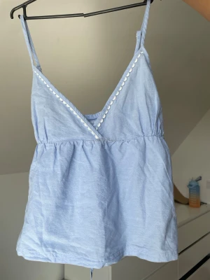 Sommar topp💕 - En super söt sommar topp från Primark! Helt ny och inte använd.💗