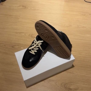 Maison margiela - Använd 1 gång, inner mått 29,7cm