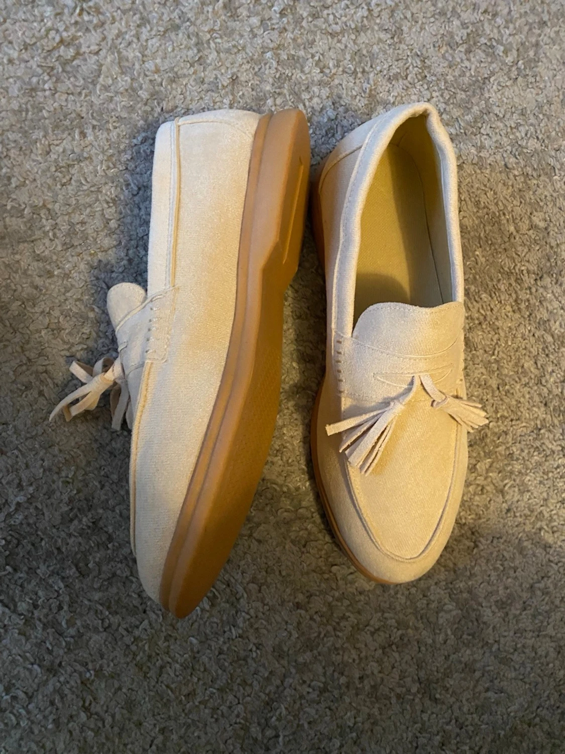 Beige loafers med tofsar - 1