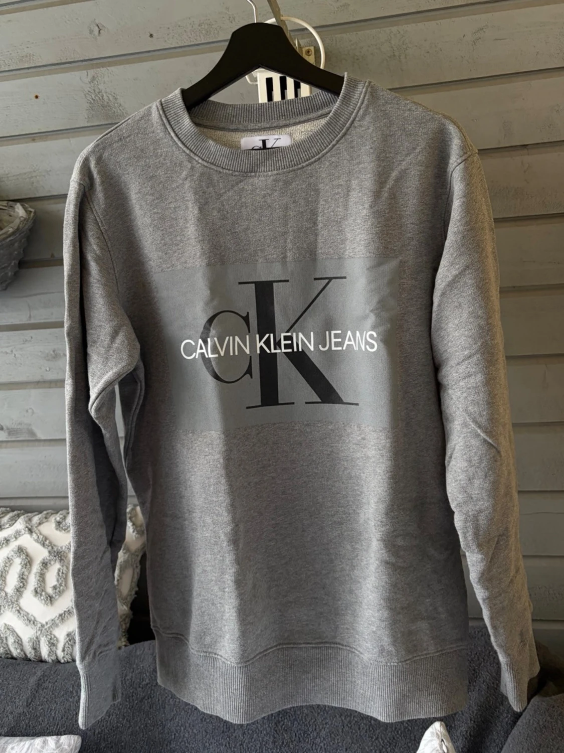 Calvin Klein Sweatshirt - 2